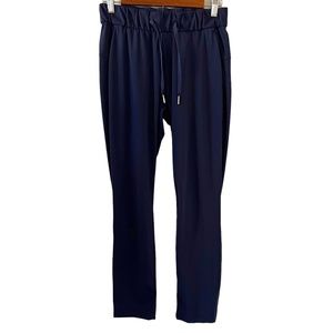 Lululemon On The Fly Pants 28" In Midnight Navy Size 4